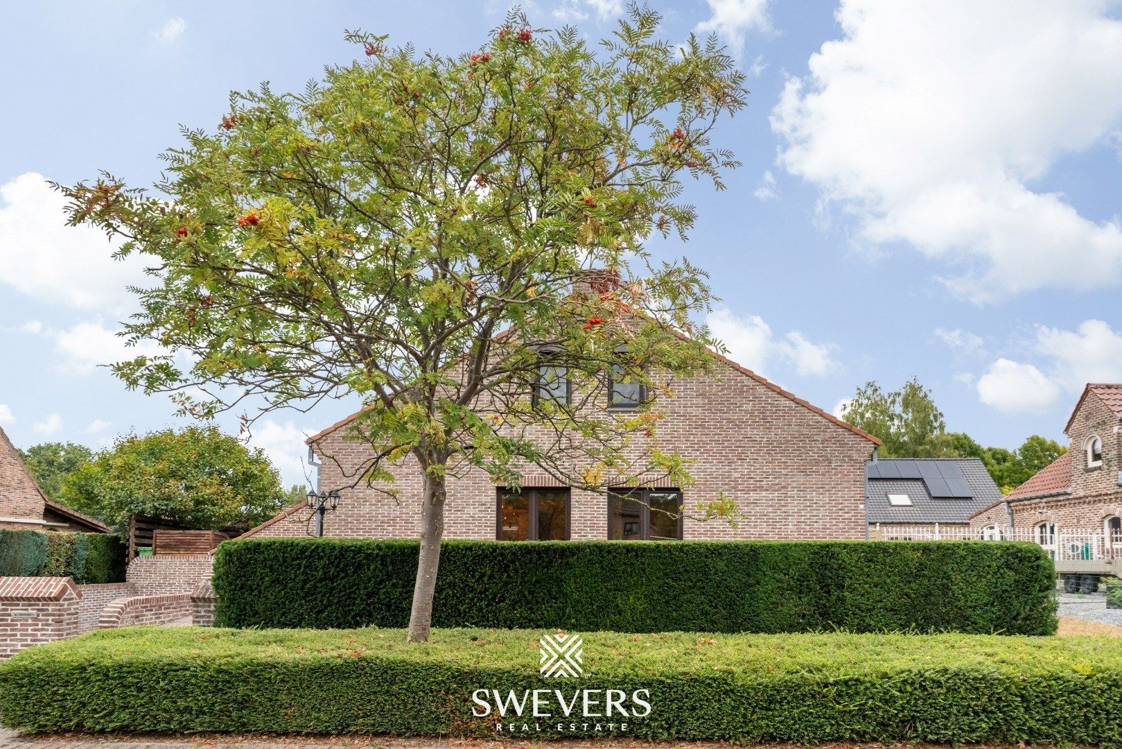 Instapklare gezinswoning met 5 slaapkamers en zonnige tuin te Genk foto 34