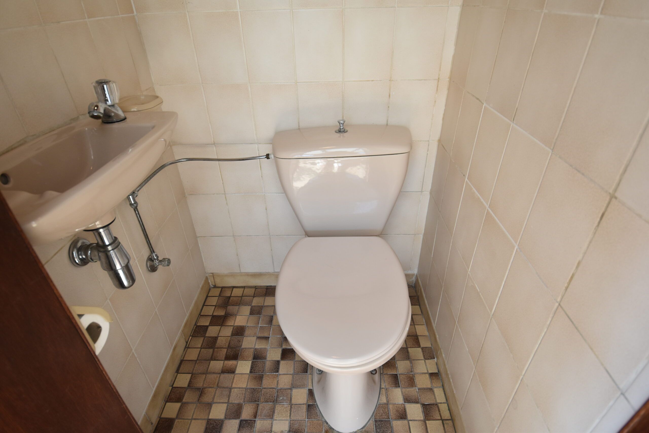 Instapklare halfopen woning met grote tuin en werkruimte. foto 10