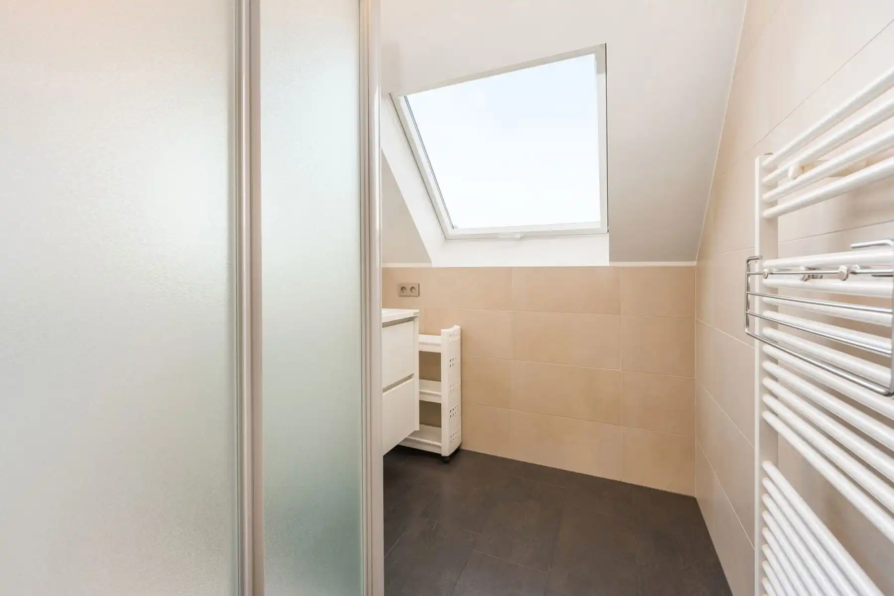 Recente woning te Zomergem met alle comfort aanwezig! foto 19