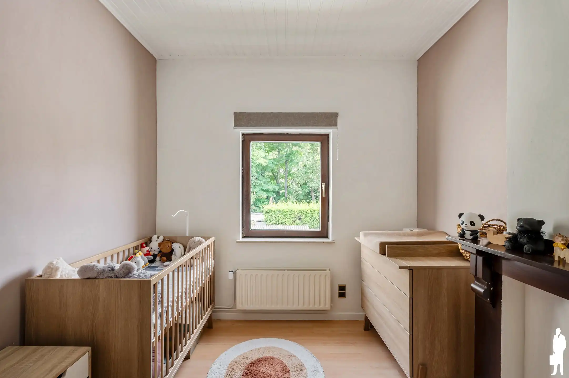 Zeer goed onderhouden woning, nabij het centrum van Ekeren! foto 11