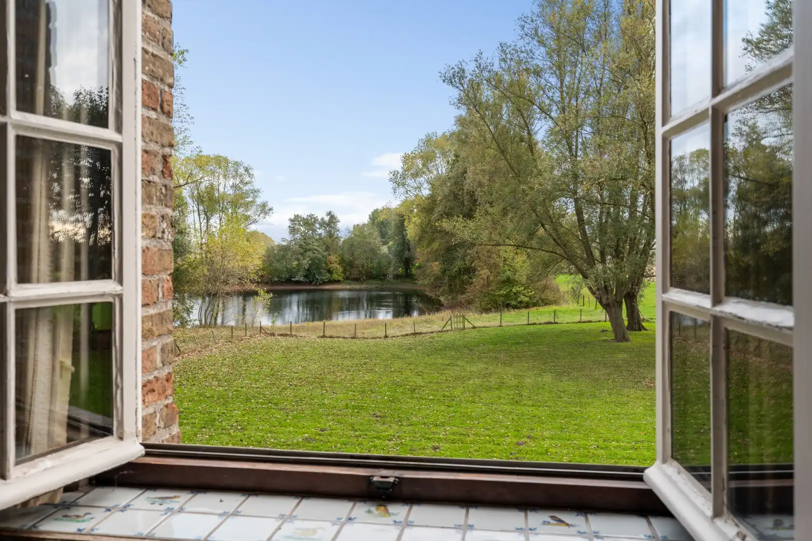 Exclusief landhuis “Reigershof” met bijgebouw en uniek domein te Damme foto 11