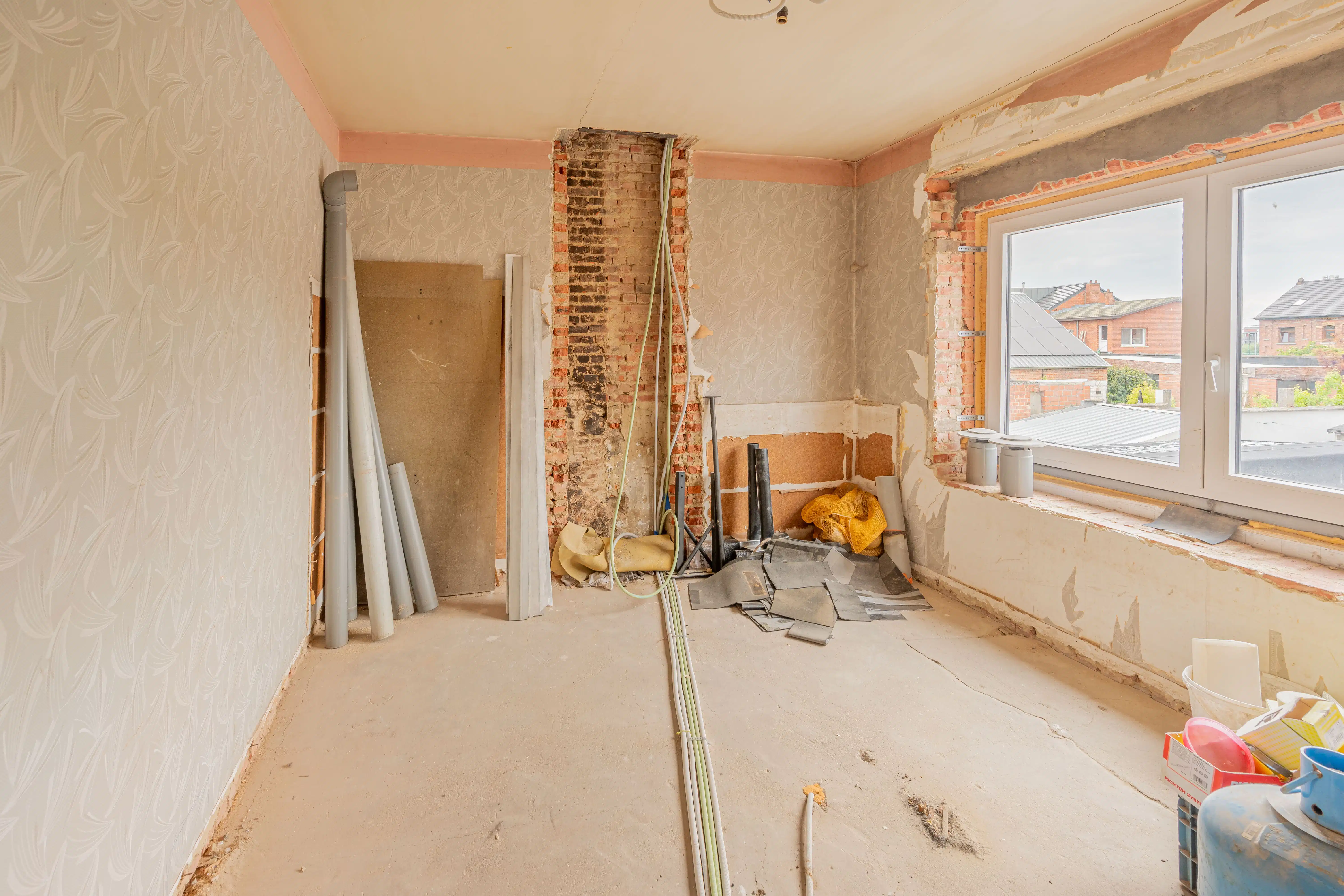 Ruime gezinswoning met potentieel tot 5 slaapkamers en tuin foto 12