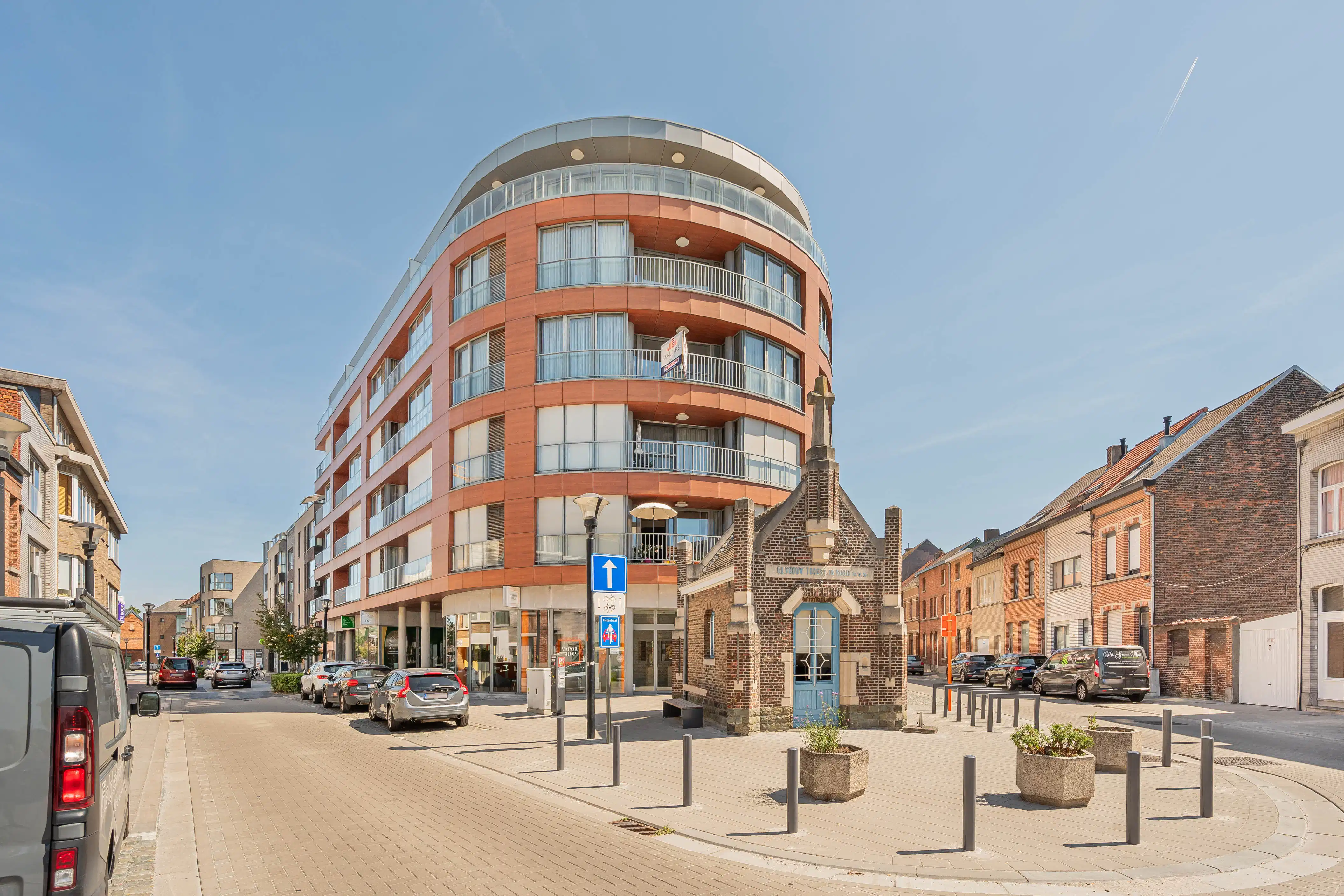 High-end serviceflat in hartje Willebroek foto {{pictureIndex}}