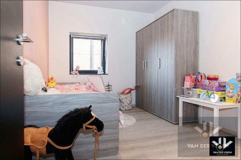 Onderhoudsvriendelijke, recente 'nieuw'bouwwoning met 3 slaapkamers op een centrale ligging foto 10