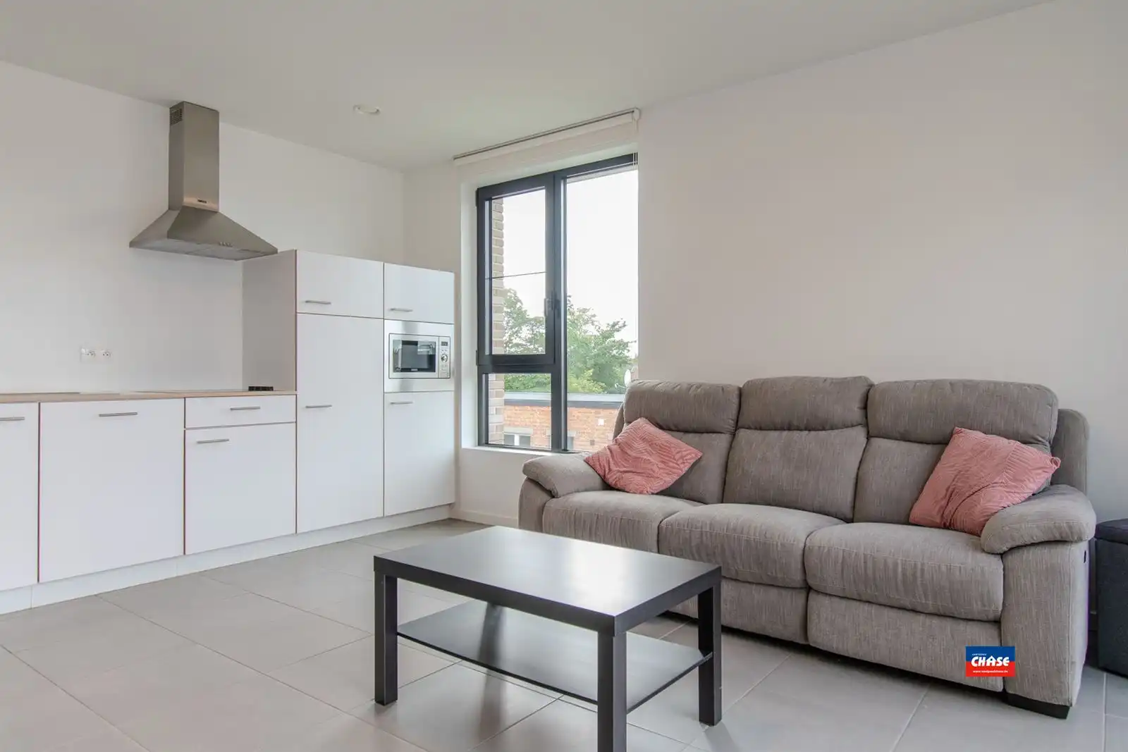 Assistentiewoning met ruim terras en autostaanplaats foto 4