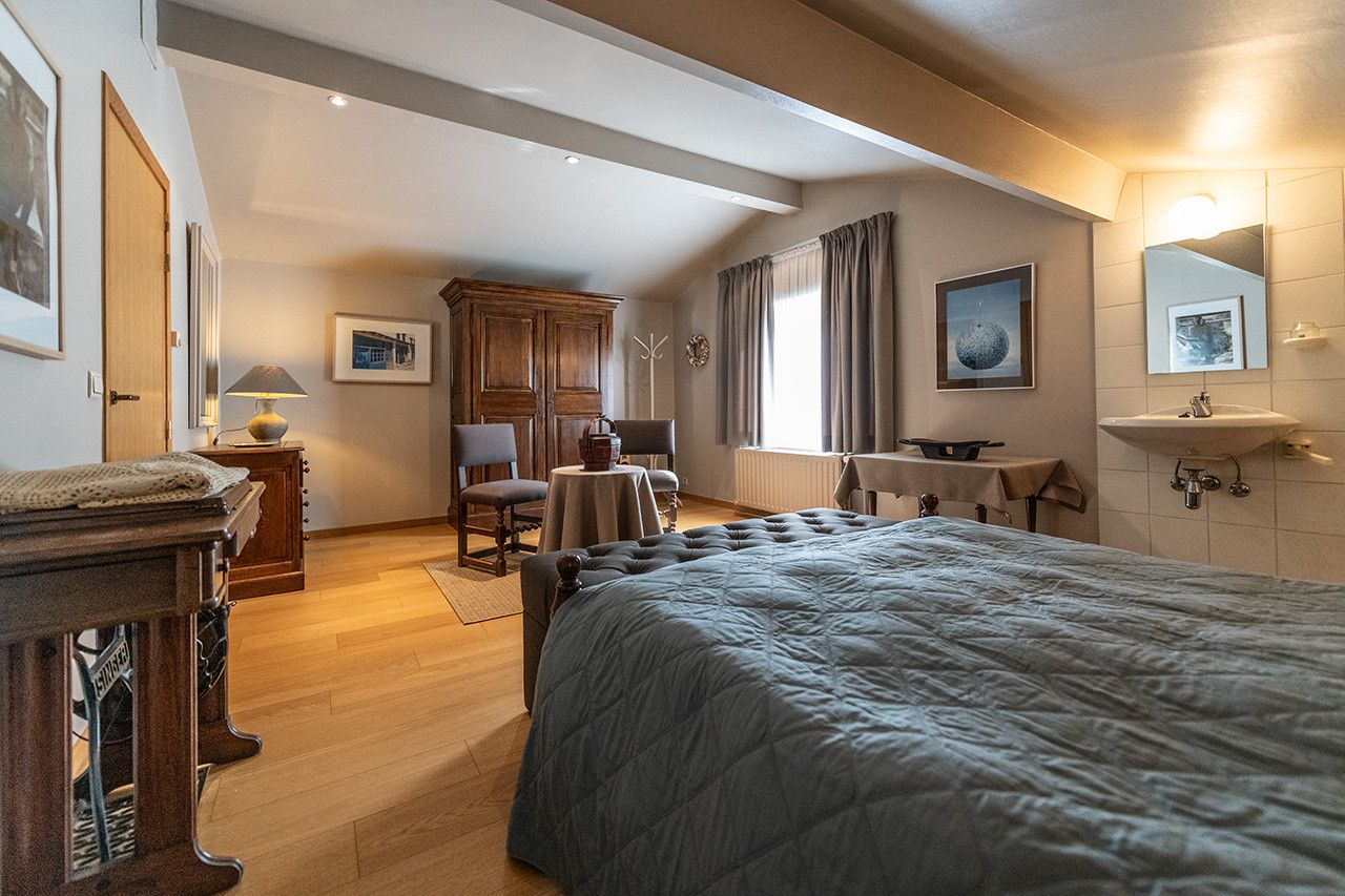 Ruime en exclusieve villa met 5 slaapkamers op perceel van 40 are foto 19