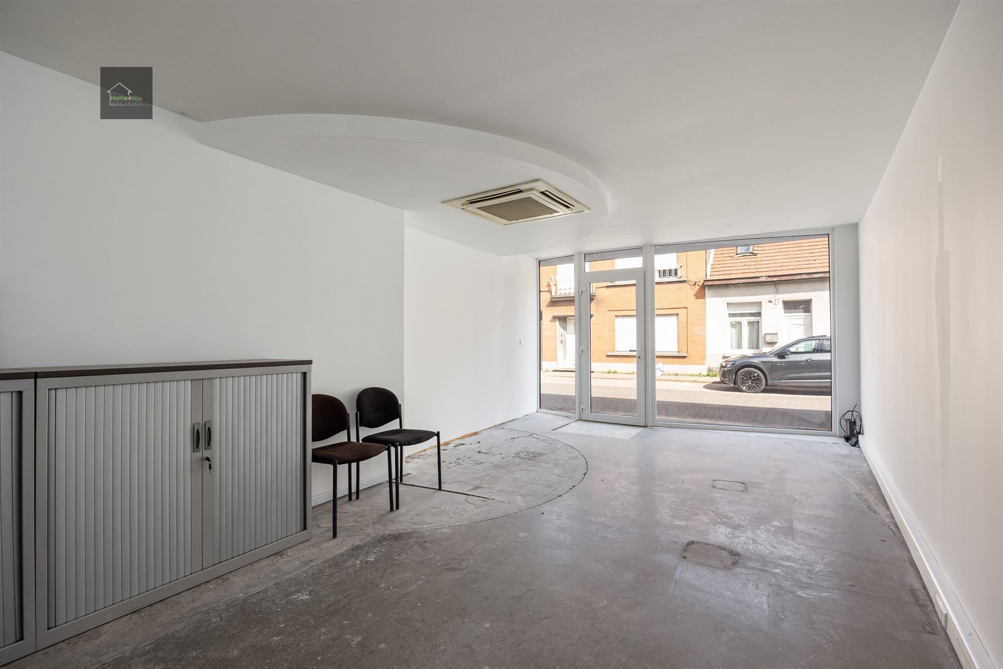 Handelshuis met duplex en 2 aparte tuinen foto 2