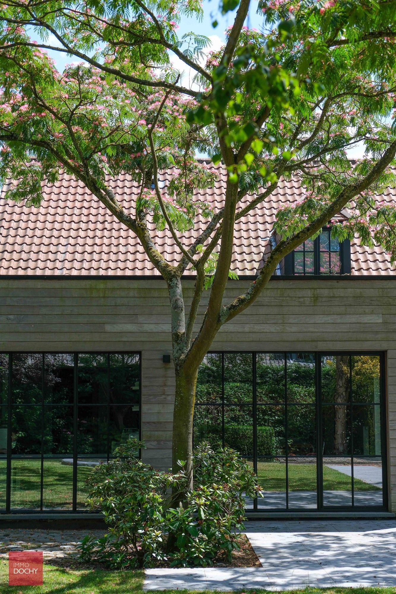 Gerenoveerde instapklare villa in Pius X wijk foto 16
