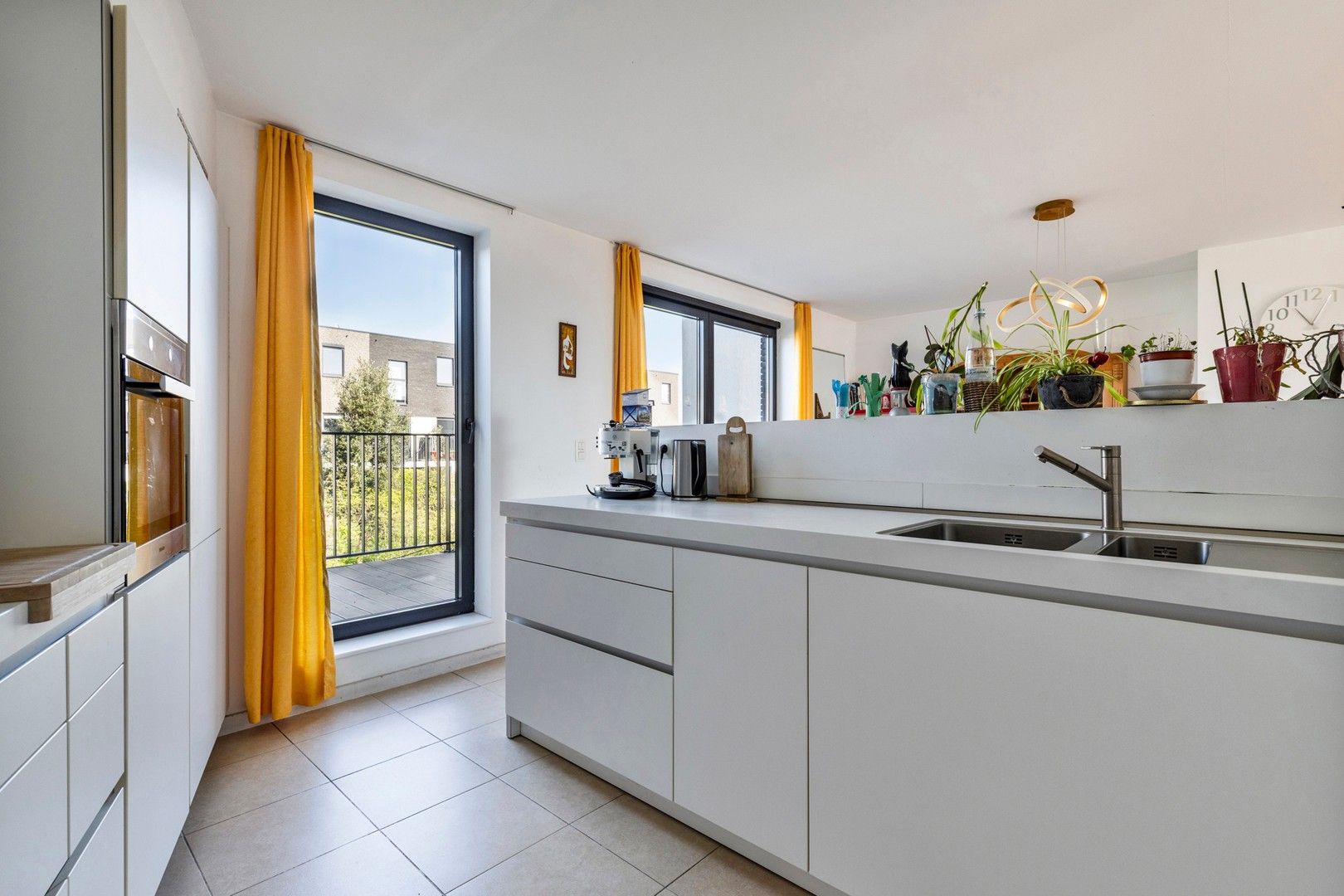 MODERNE, RUIME EN ENERGIEZUINIGE GEZINSWONING MET TUIN, GARAGE, 3 TERRASSEN EN 4 SLPKS OP TOPLOCATIE IN GENT foto 14
