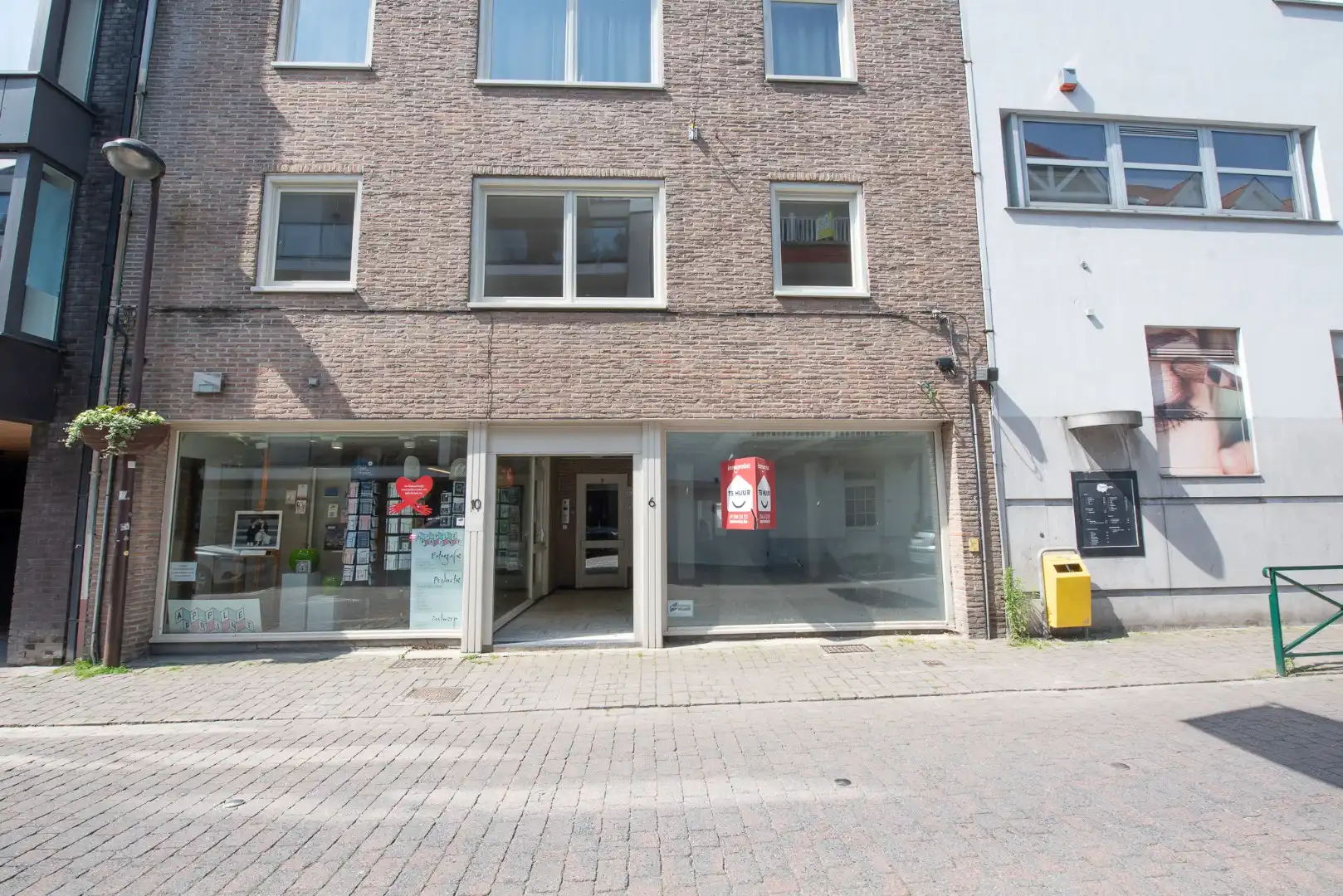 Winkelruimte te huur op TOP locatie te Waregem! foto 2