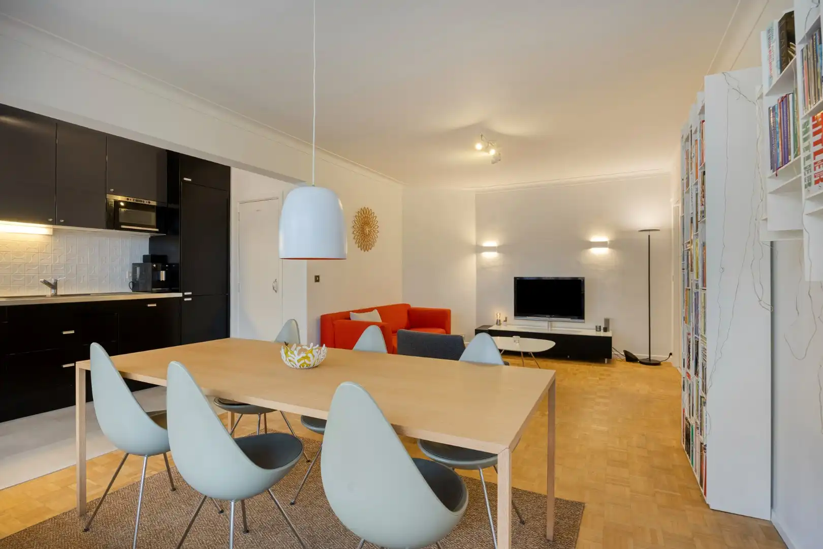 Goed gelegen appartement met 2 slaapkamers, terras, ondergrondse autostaanplaats en private kelderberging in Leuven! - EPC 98 kWh/m² - bewoonbare opp. 74 m² foto 9