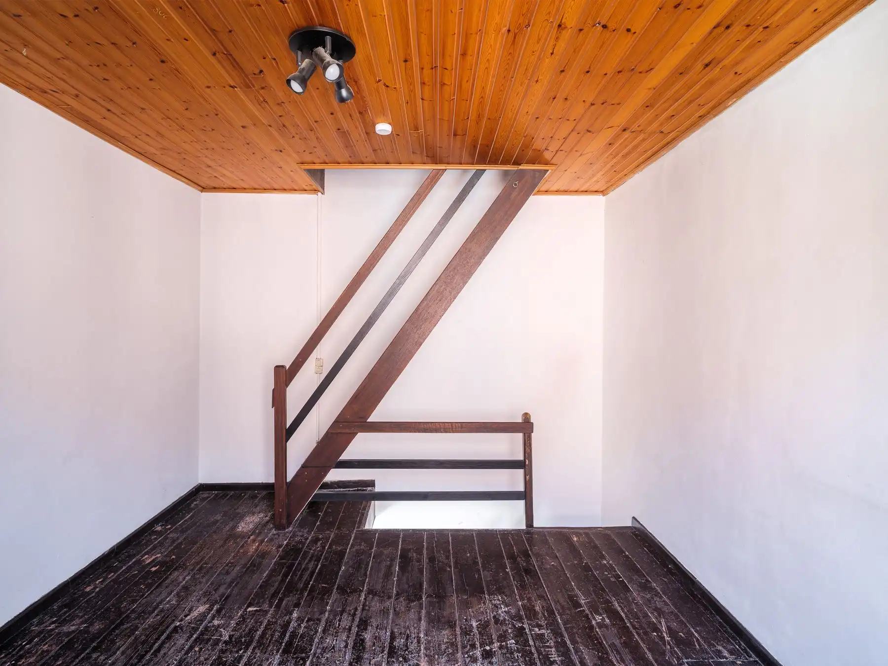 Karaktervolle, gezellige stadswoning in historisch beluik nabij Begijnhof foto 8