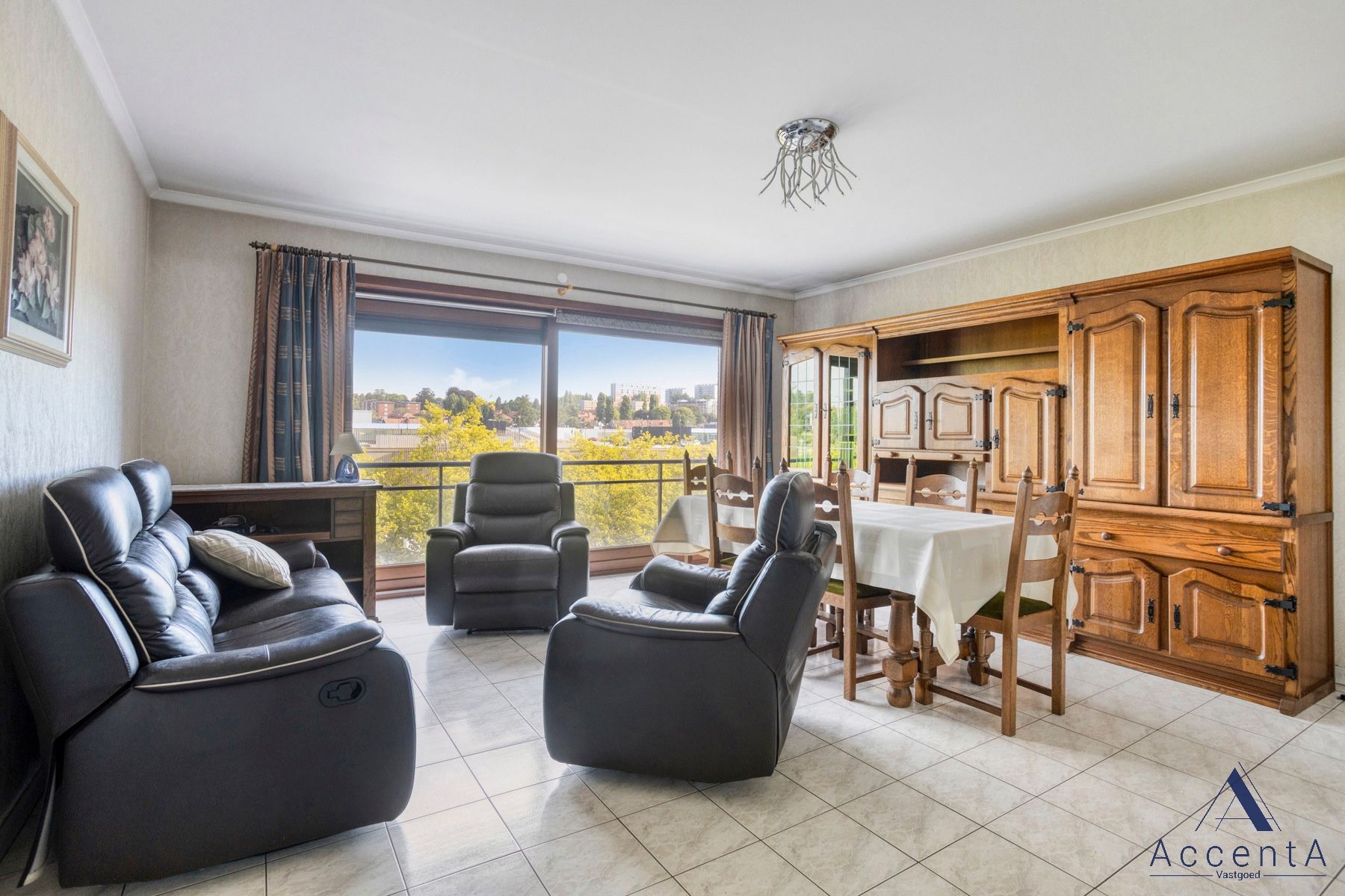 Instapklaar 1-slaapkamerappartement met terras  foto 8