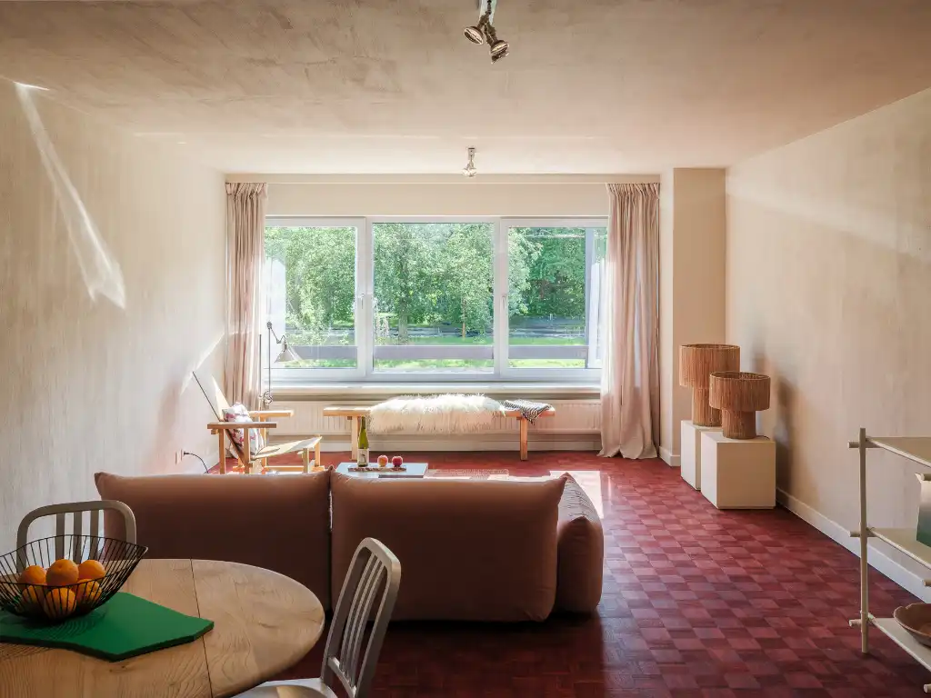 Stijlvol gerenoveerd appartement met twee slaapkamers en terrassen aan het Zuidpark foto 4