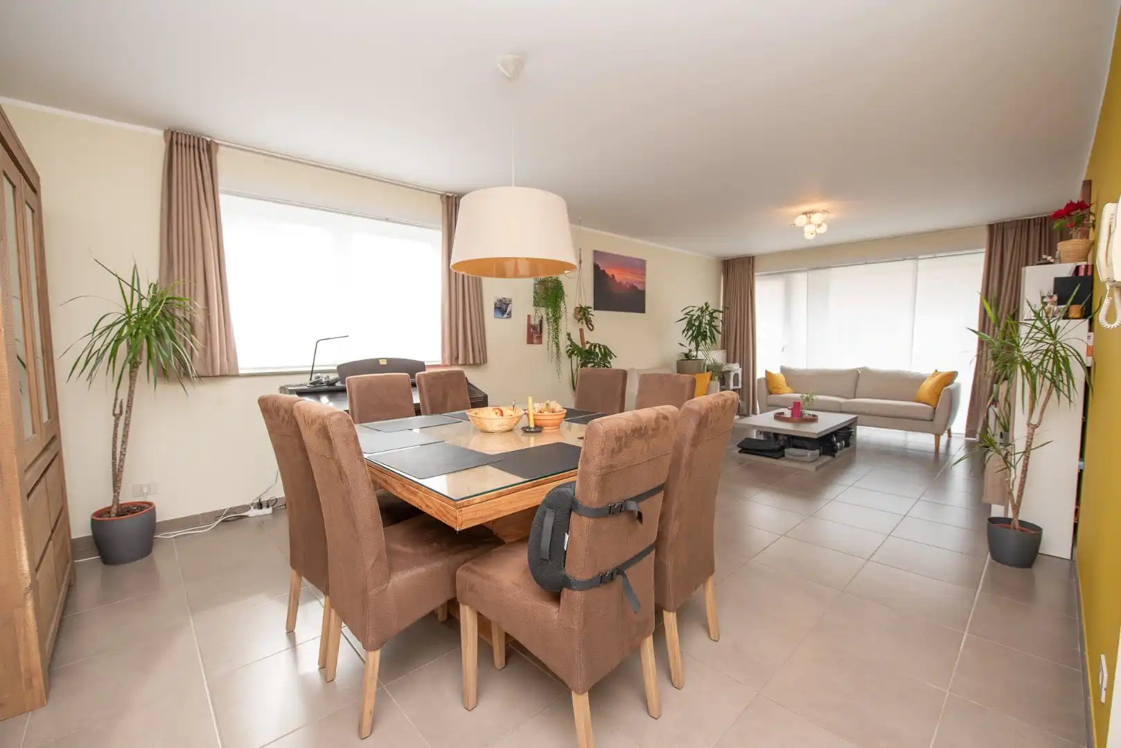 Ruim gelijkvloers appartement te Zulte met 3 slaapkamers te huur! foto 3