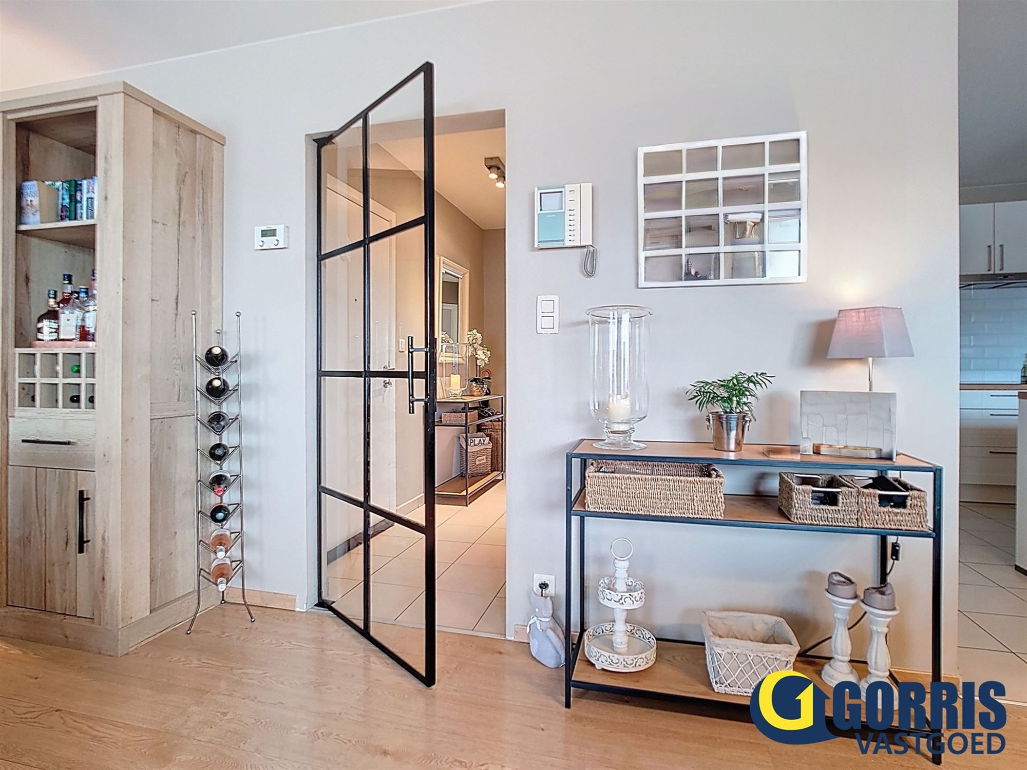 Verhuurd appartement met terras en gegarandeerd rendement in het centrum van Heist-op-den-Berg foto 3