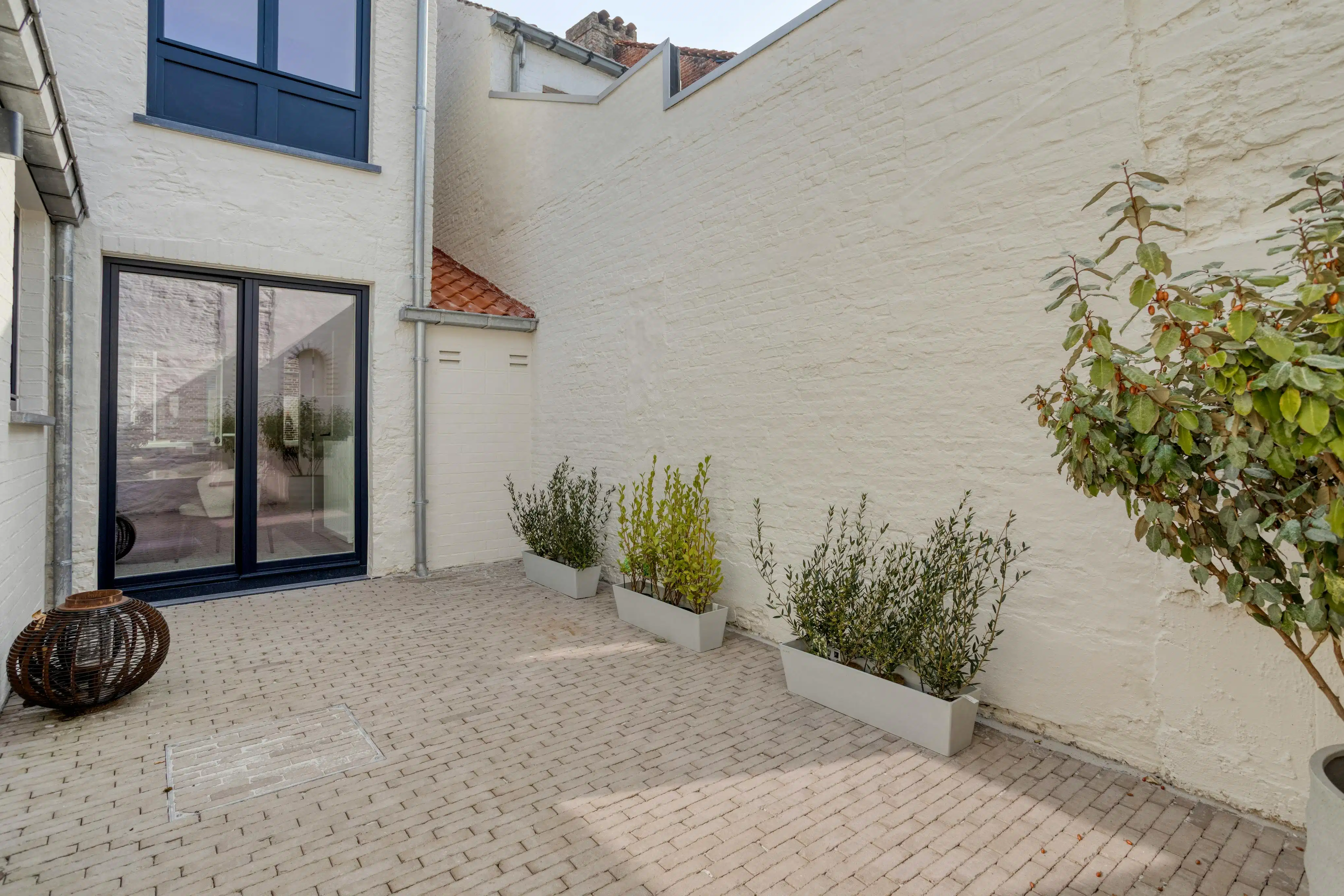 Kwalitatief gerenoveerd huis met 3 slaapkamers in Brugge foto 6