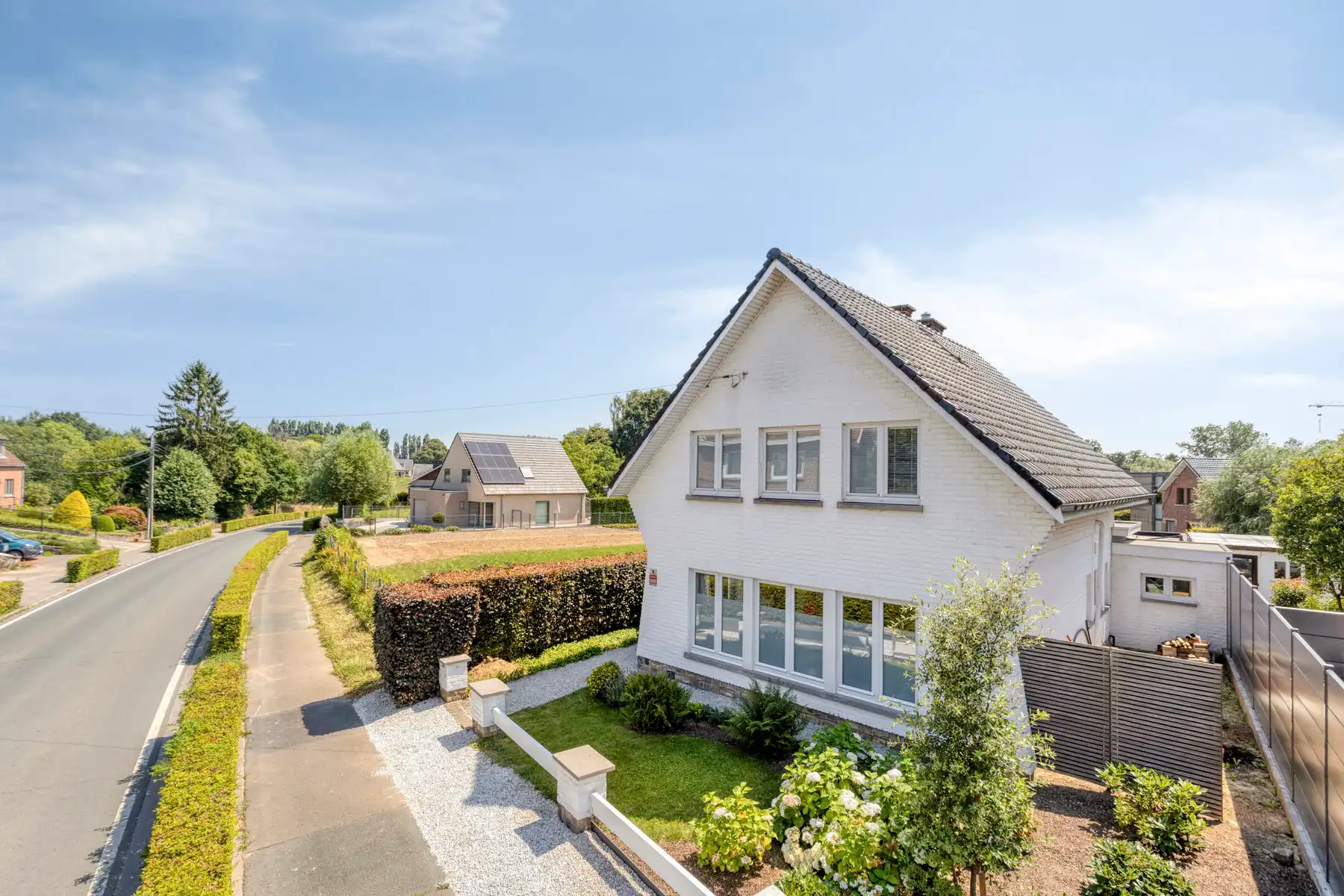 Charmante villa op toplocatie met ruime garage foto 31