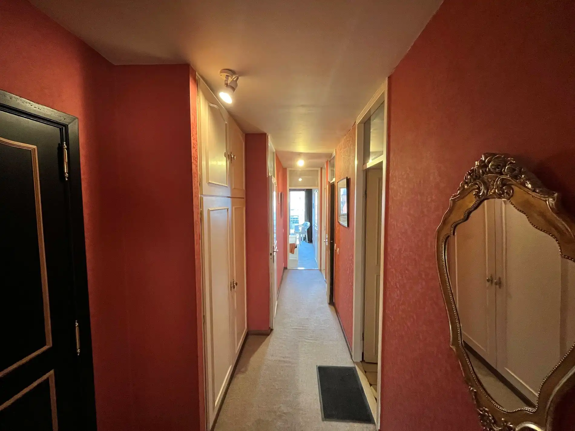 Gemeubeld appartement met 2 slpks. in centrum Knokke foto 7