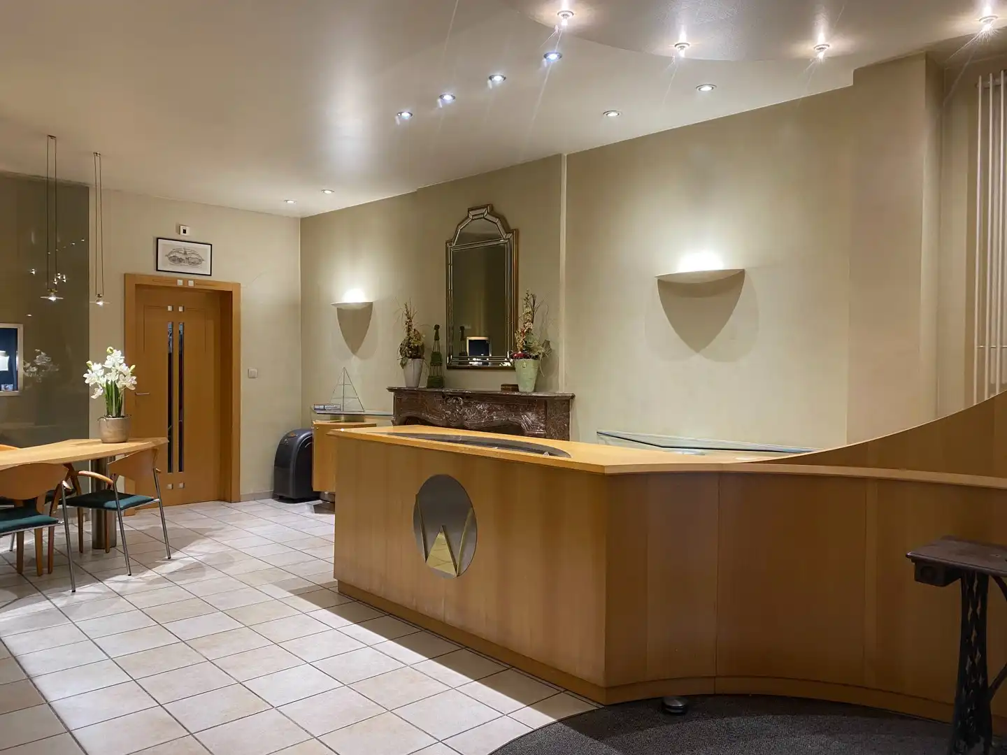 Handelspand met ruime woonst in het hart van Geraardsbergen foto 4