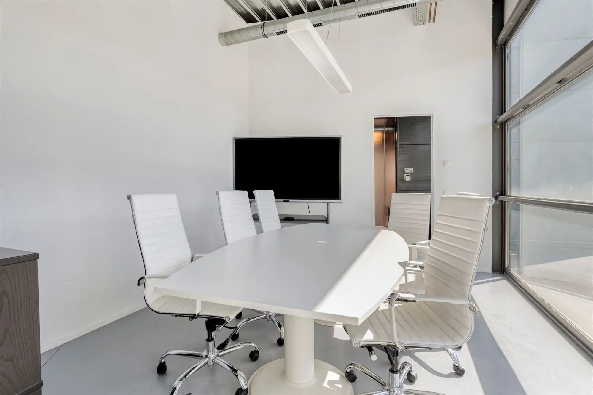 Vrijstaand KMO / kantoorgebouw van ca 405 m² op 1.200 m² foto 4
