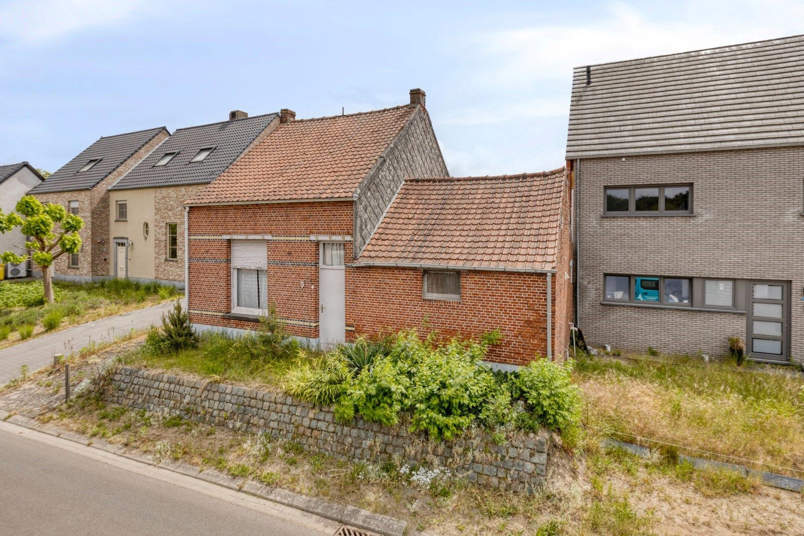 Bouwgrond van 674m² met af te  breken woning in een doodlopende straat te Ginderbuiten ! foto 27