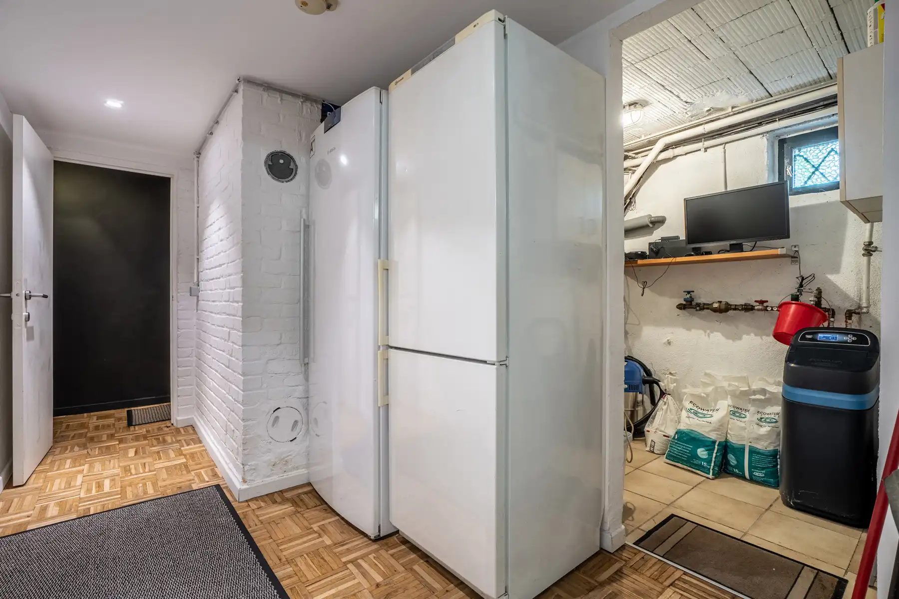 Vrijstaande woning met veel ruimte, in het groen aan de rand van Halle foto 38