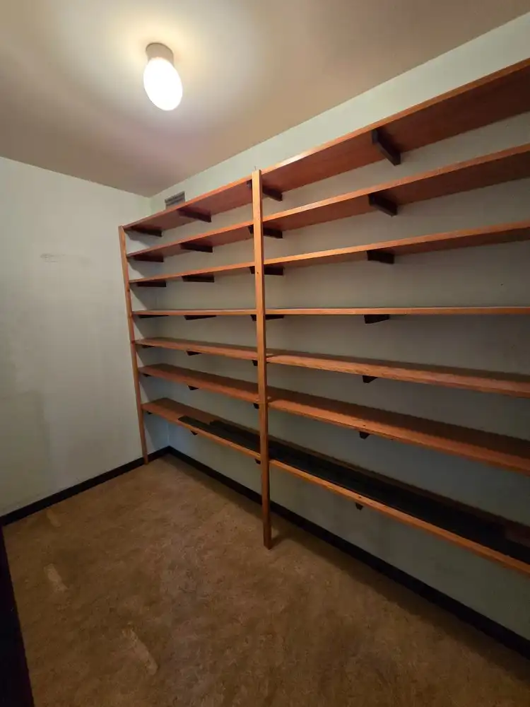 Uitzonderlijk ruim appartement met 4 slaapkamers, bureau en dubbele garage foto 17