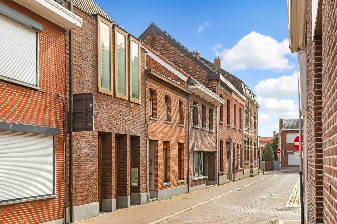 Centraal gelegen handelshuis met woonst foto 26