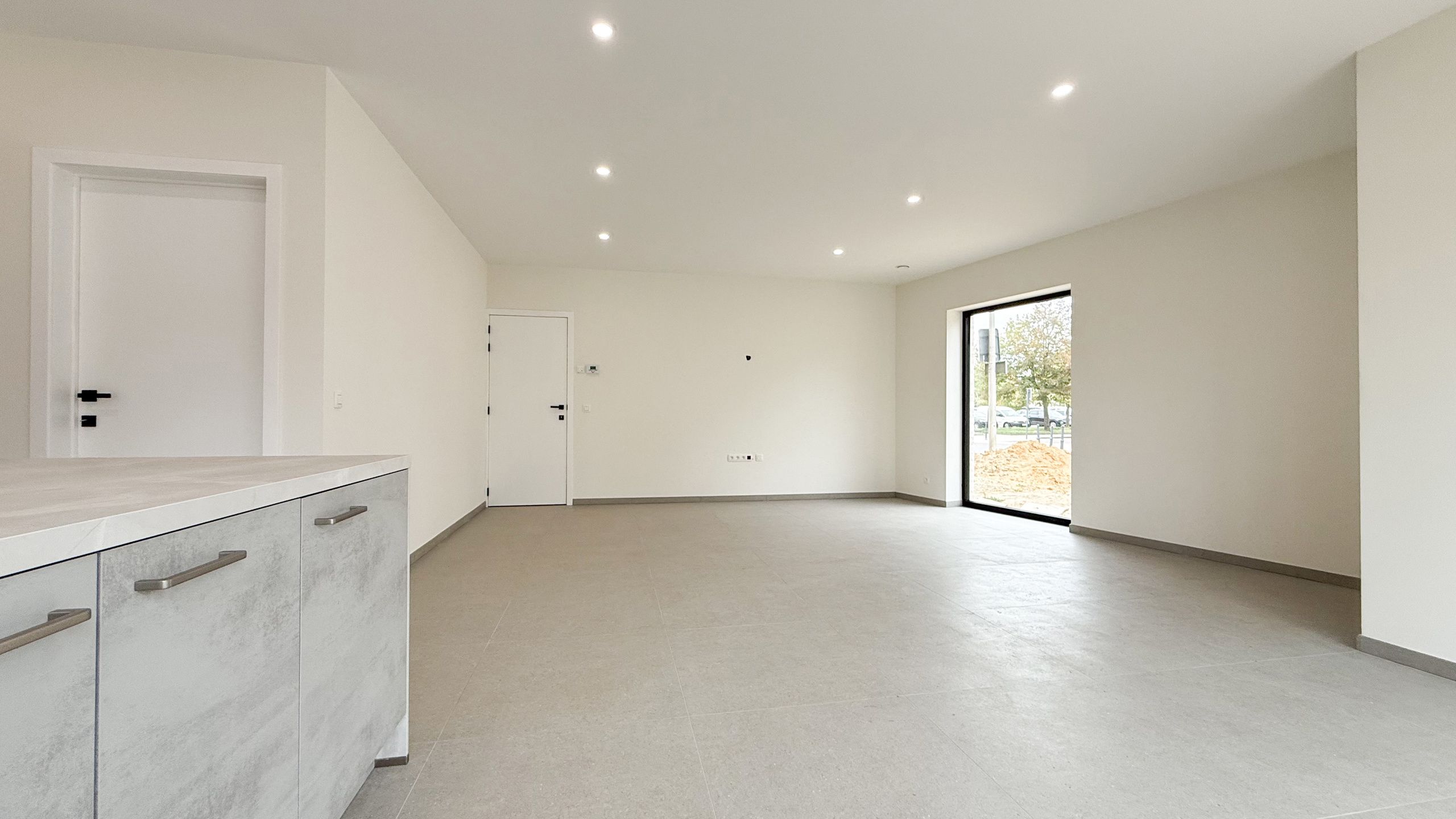 Nieuwbouwappartement met 3 slaapkamers en tuin! foto 12