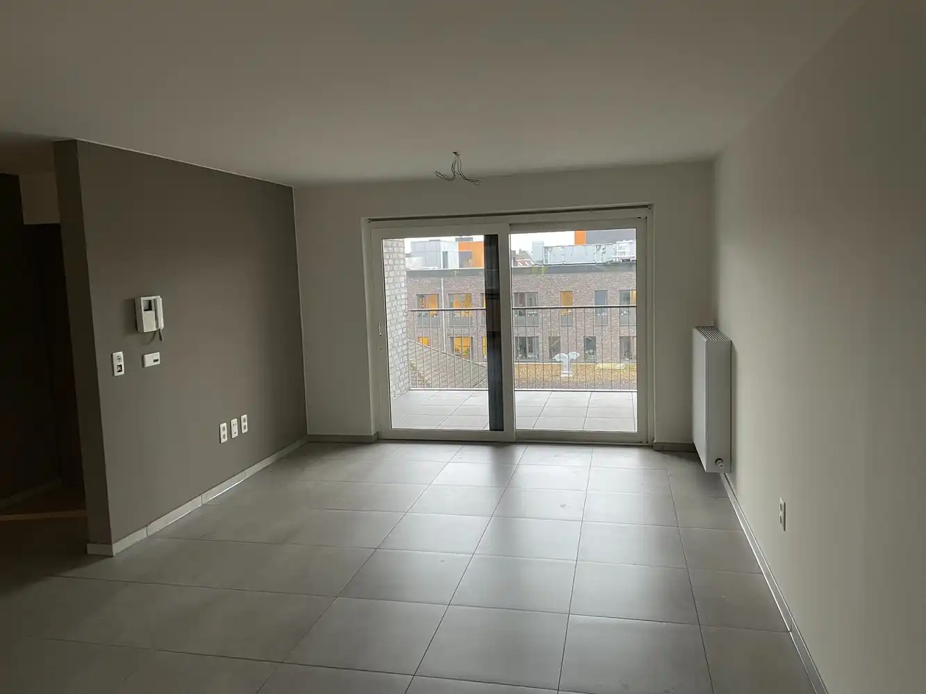 Mooie assistentieflat te huur van 87 m² + terras van 9 m². foto 3