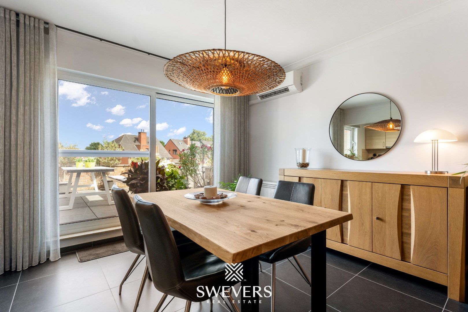Comfortabel wonen met ruim Terras, 2 Slaapkamers, parkeerkelder & berging foto 9