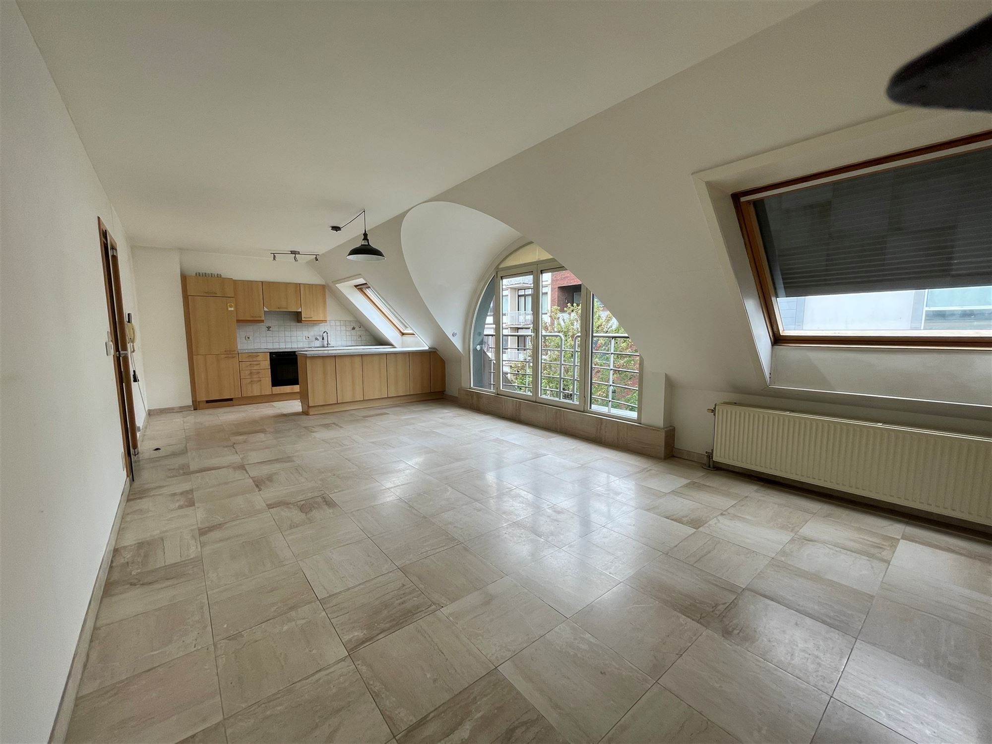 Appartement centrum Kortrijk foto {{pictureIndex}}