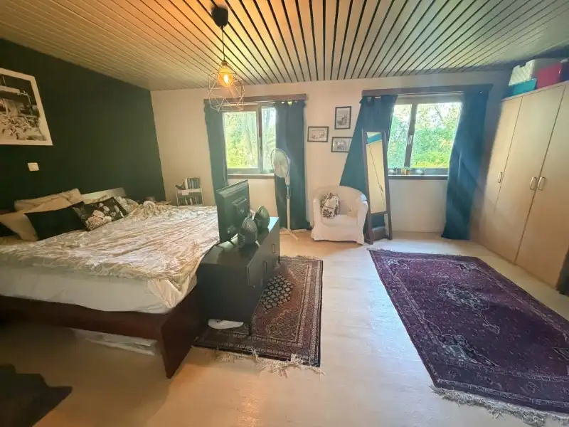 --- NIEUW --- Ruim 2-slaapkamerappartement met zonnig terras op rustige ligging in Lemberge! foto 5