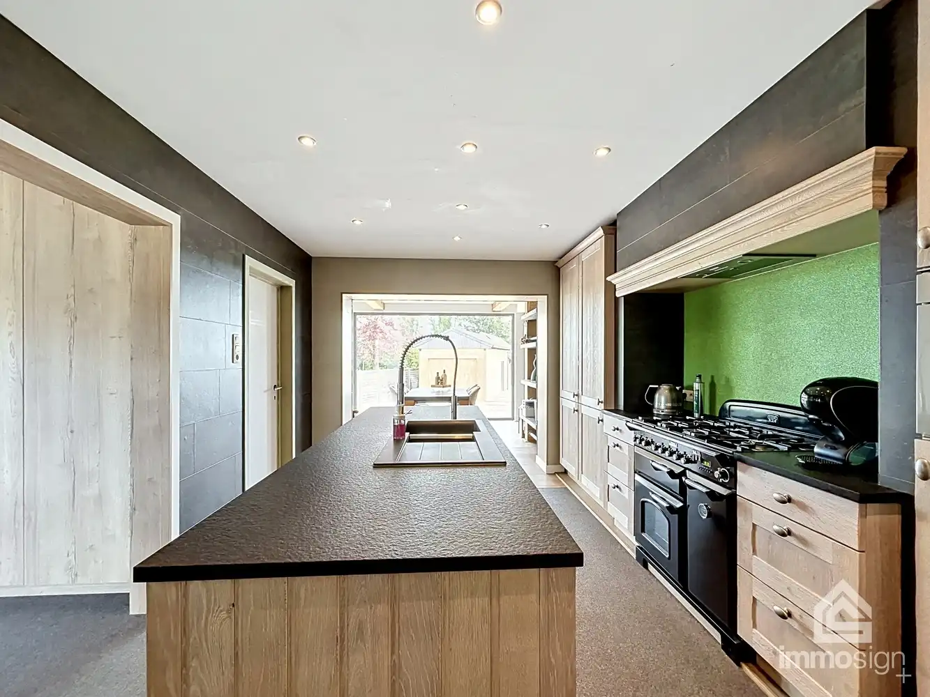 Ruime gezinswoning met drie slaapkamers te Opitter! foto 9