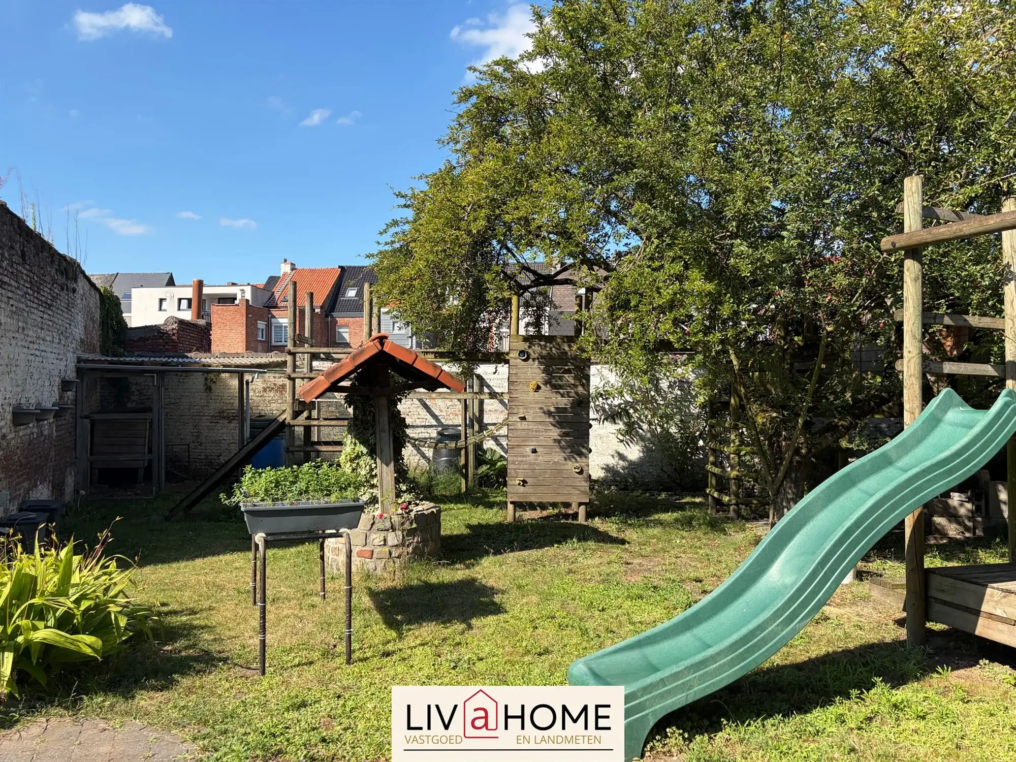 2 aangrenzende rijwoningen met gemeenschappelijke tuin foto 4
