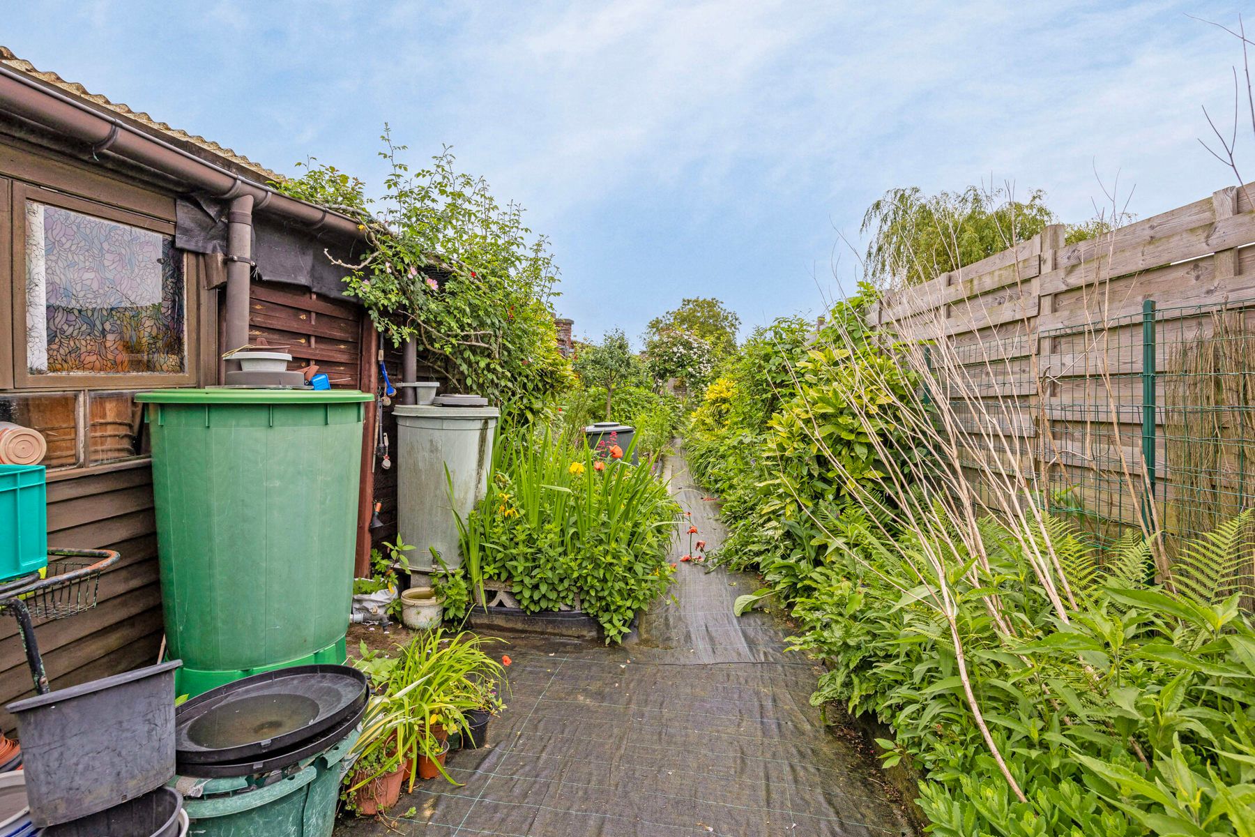 Charmante woning met tuin en 5 Slaapkamers foto 26