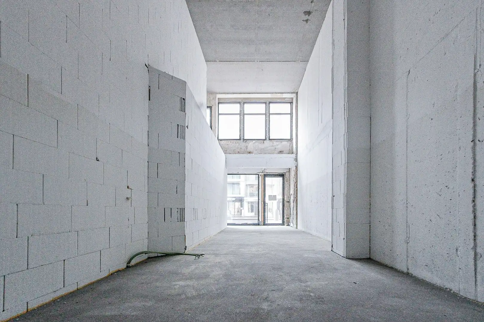 Prachtige winkel Lippenslaan 217 te huur (minimum 50% verplichting horeca of voeding) foto 10