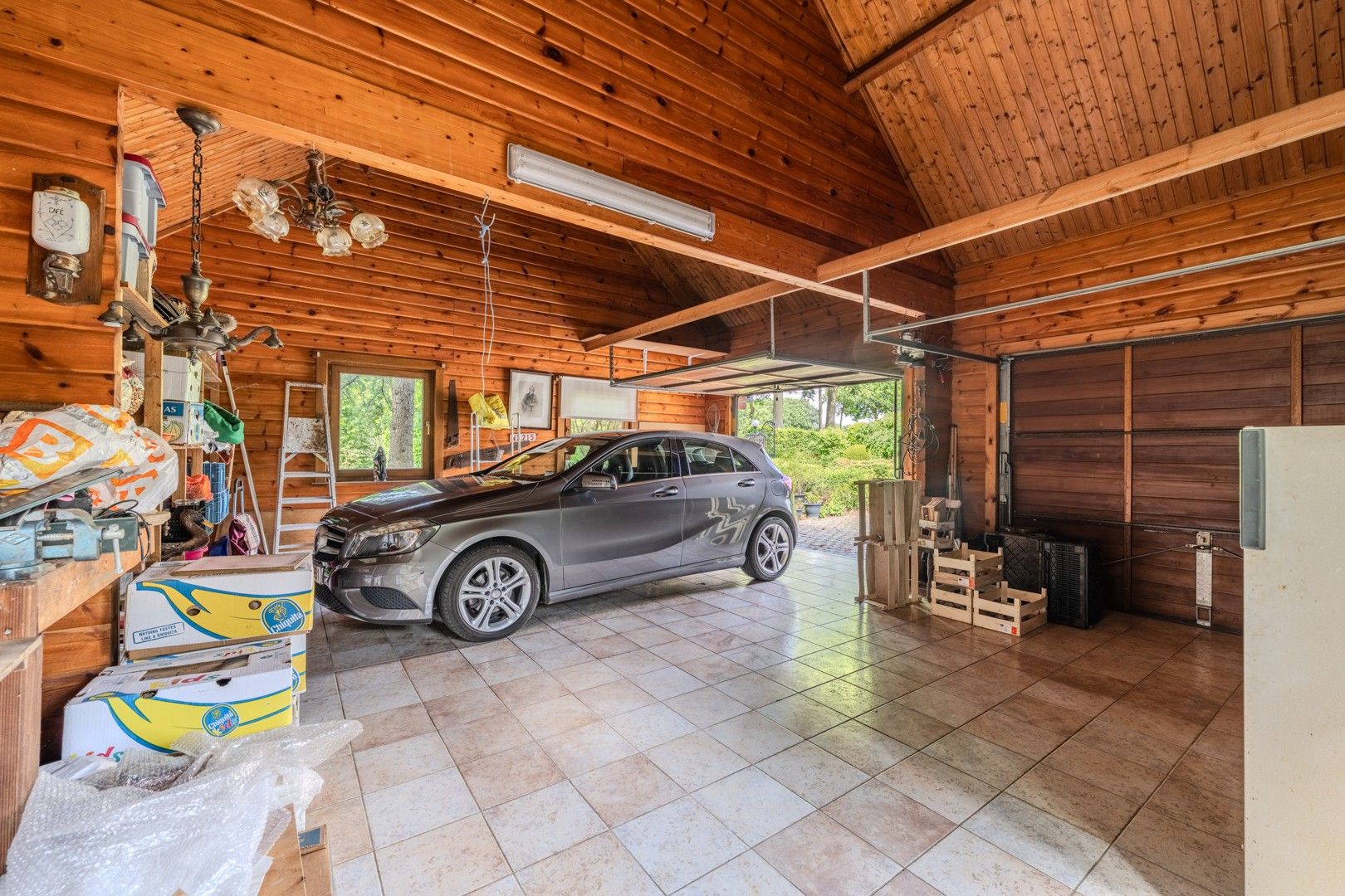 Ruime villa met mooie tuin foto 24