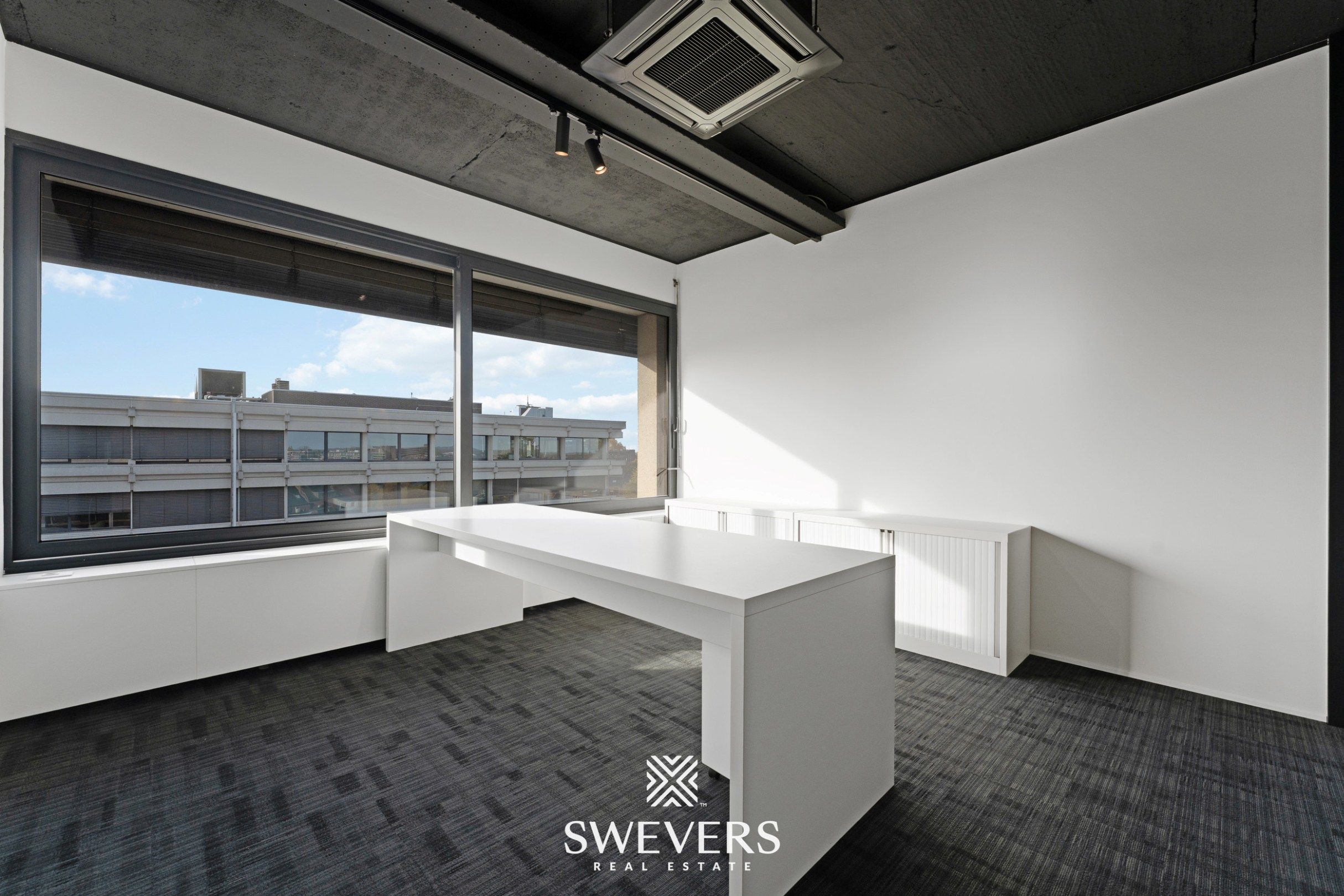 Instapklare trendy kantoren ( 412 m2 ) incl. parking op toplocatie centrum Hasselt foto 19