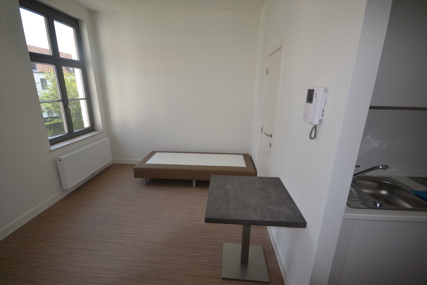 Prachtige Studenten studio centrum Brugge in een oase van rust! foto 15