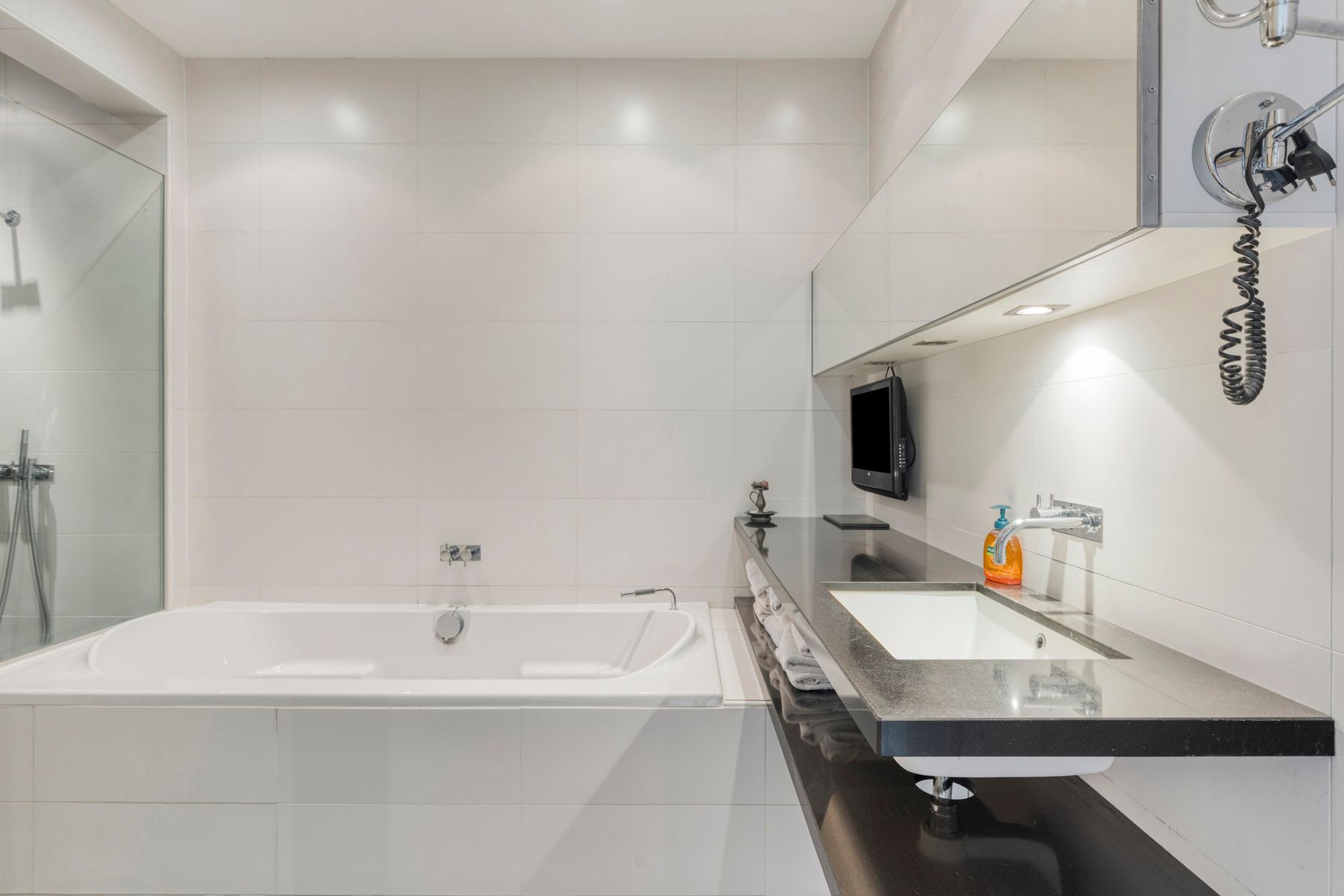 2 slpk appartement met terras & staanplaats in Solbosch foto 18