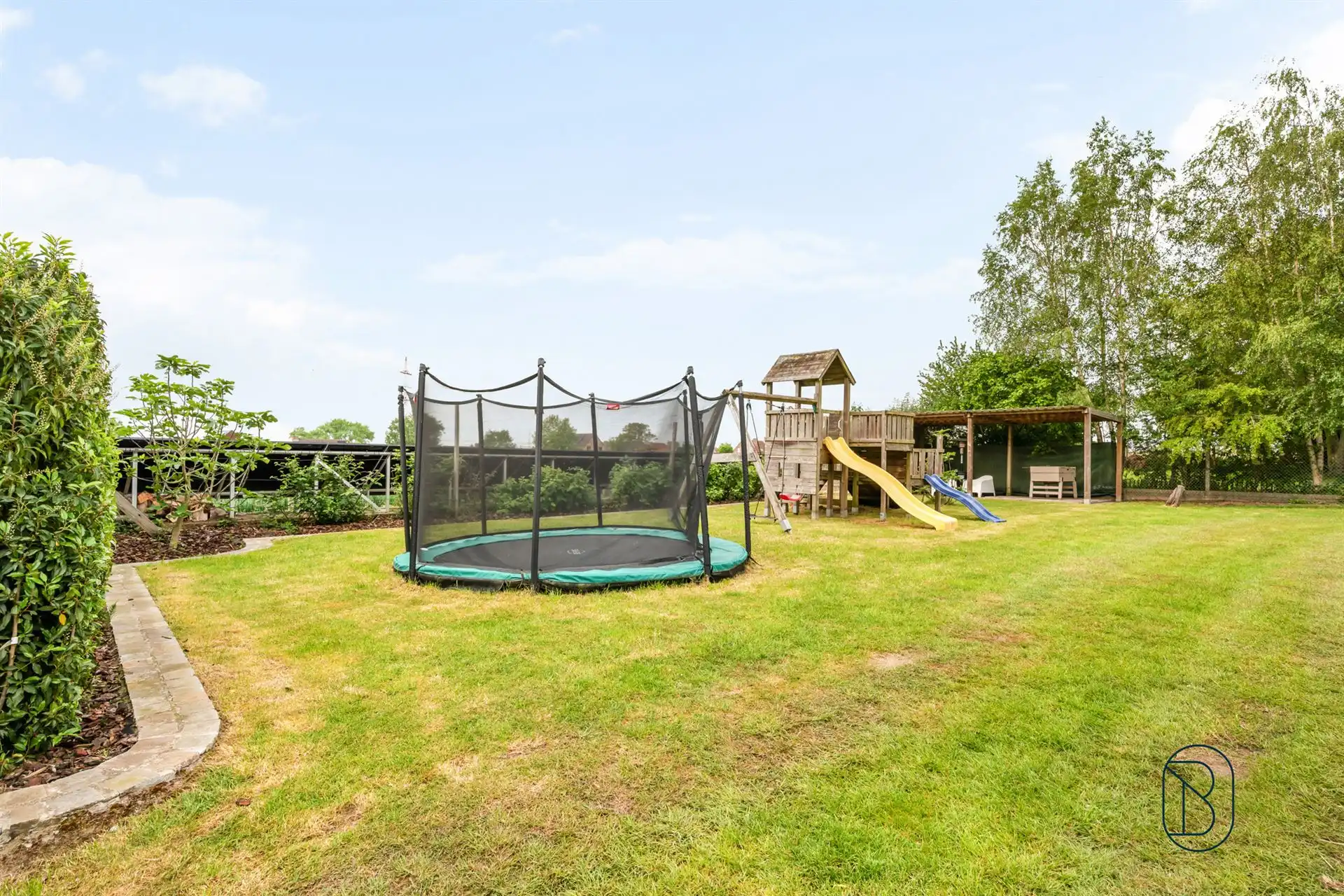 Instapklare woning met loods van 240 m² op topligging foto 20