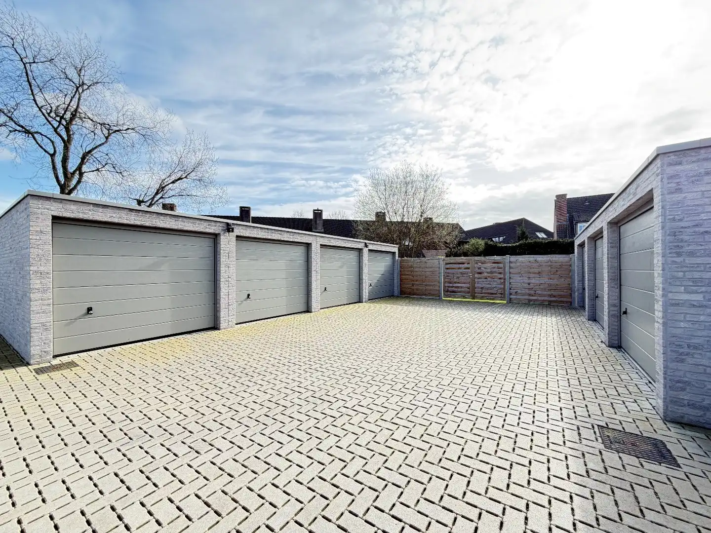 Garage te huur Torhoutse Steenweg 257 - G6 - 8200 Sint-Andries