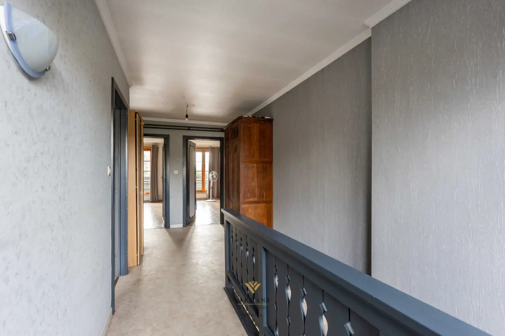 Ruime en charmante alleenstaande woning met 5 slaapkamers en 2 badkamers foto 26