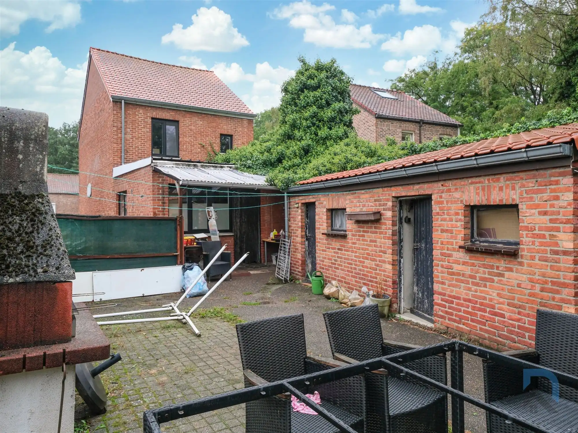 Vrijstaande woning met tuin foto 3