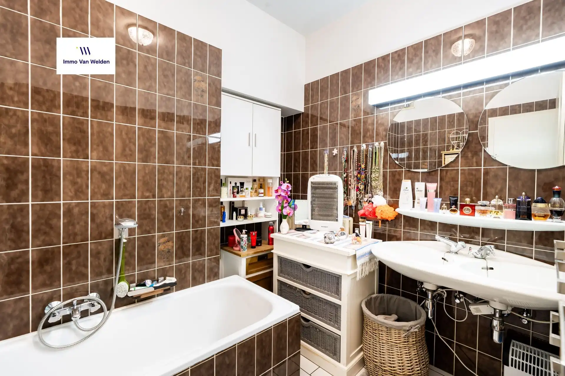 Ruim appartement met twee terrassen te Eine foto 10