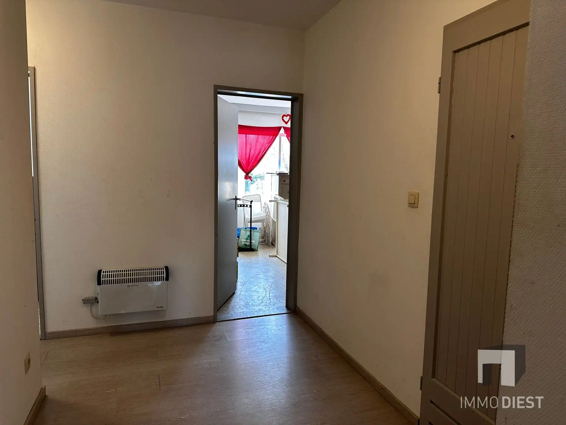 Appartement met 3 slpks, garage en kelder foto 13