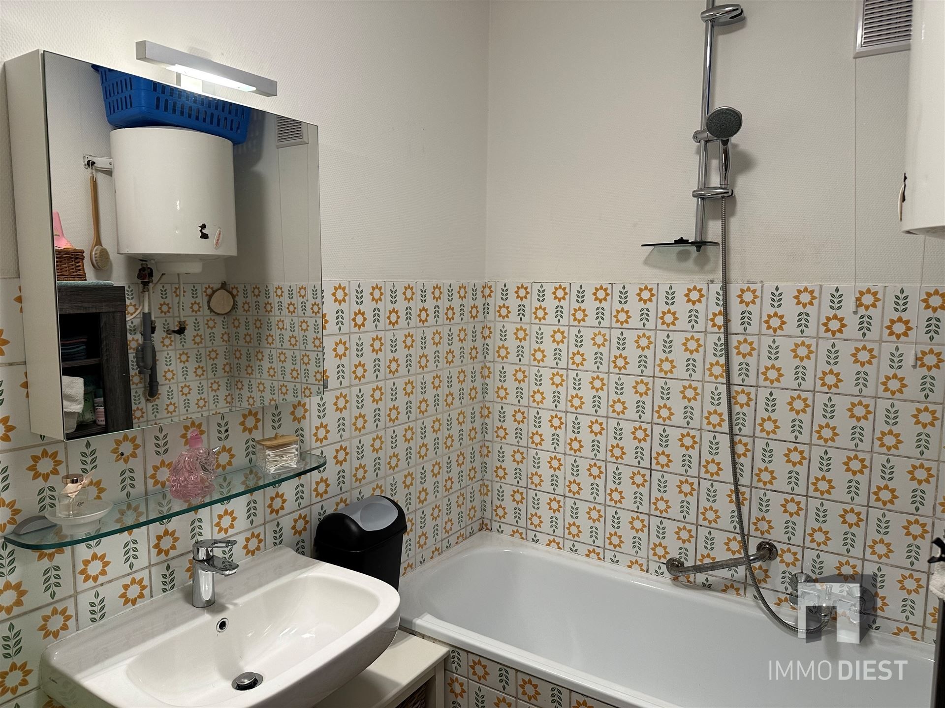 Appartement met 3 slpks, garage en kelder foto 13