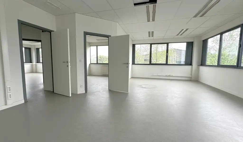 Logistiek magazijn met kantoren te huur in Prologis Park Bornem DC1 foto 7